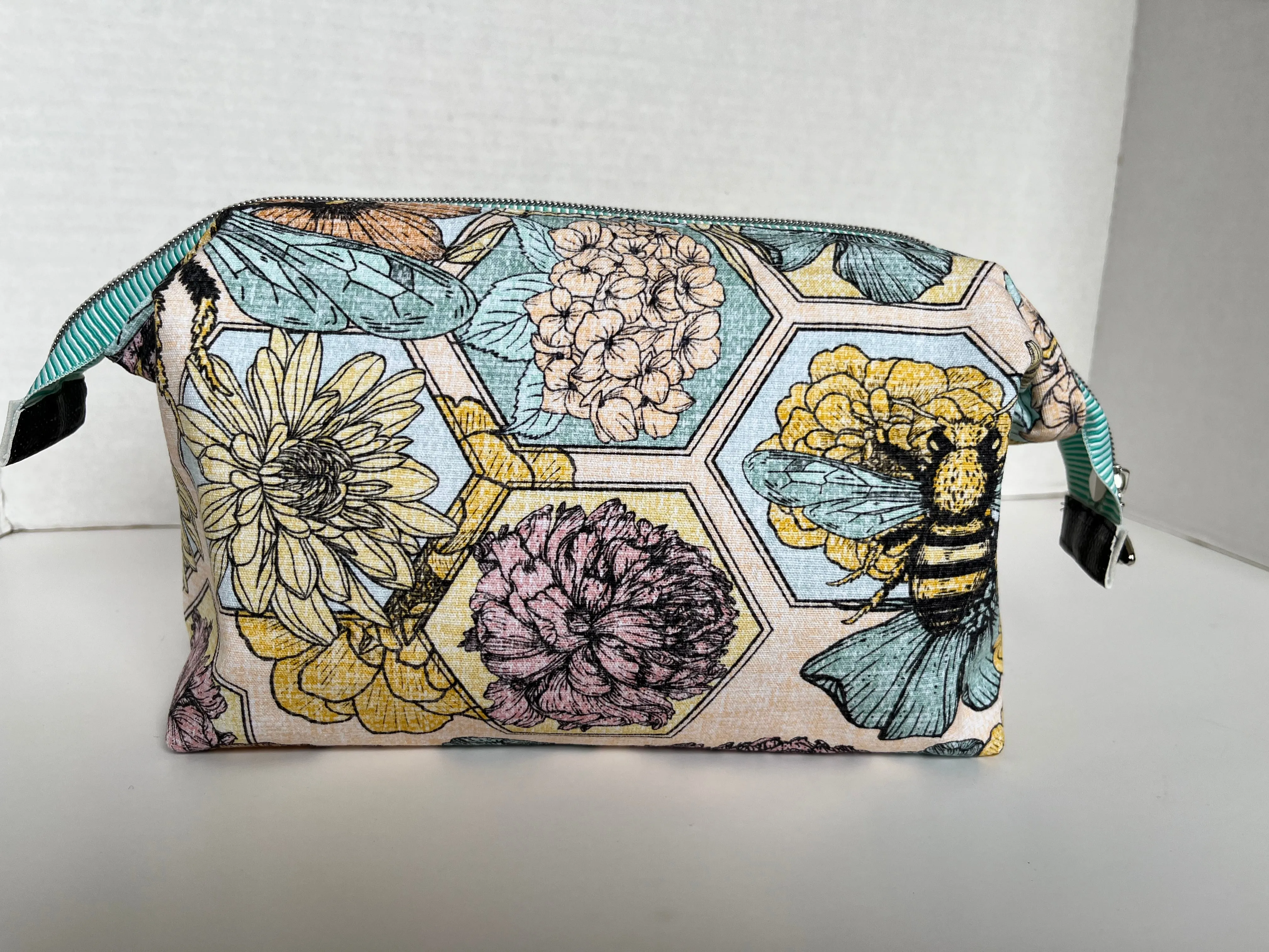 Bee and Floral Themed Canvas Wire Framed Small Project Bag