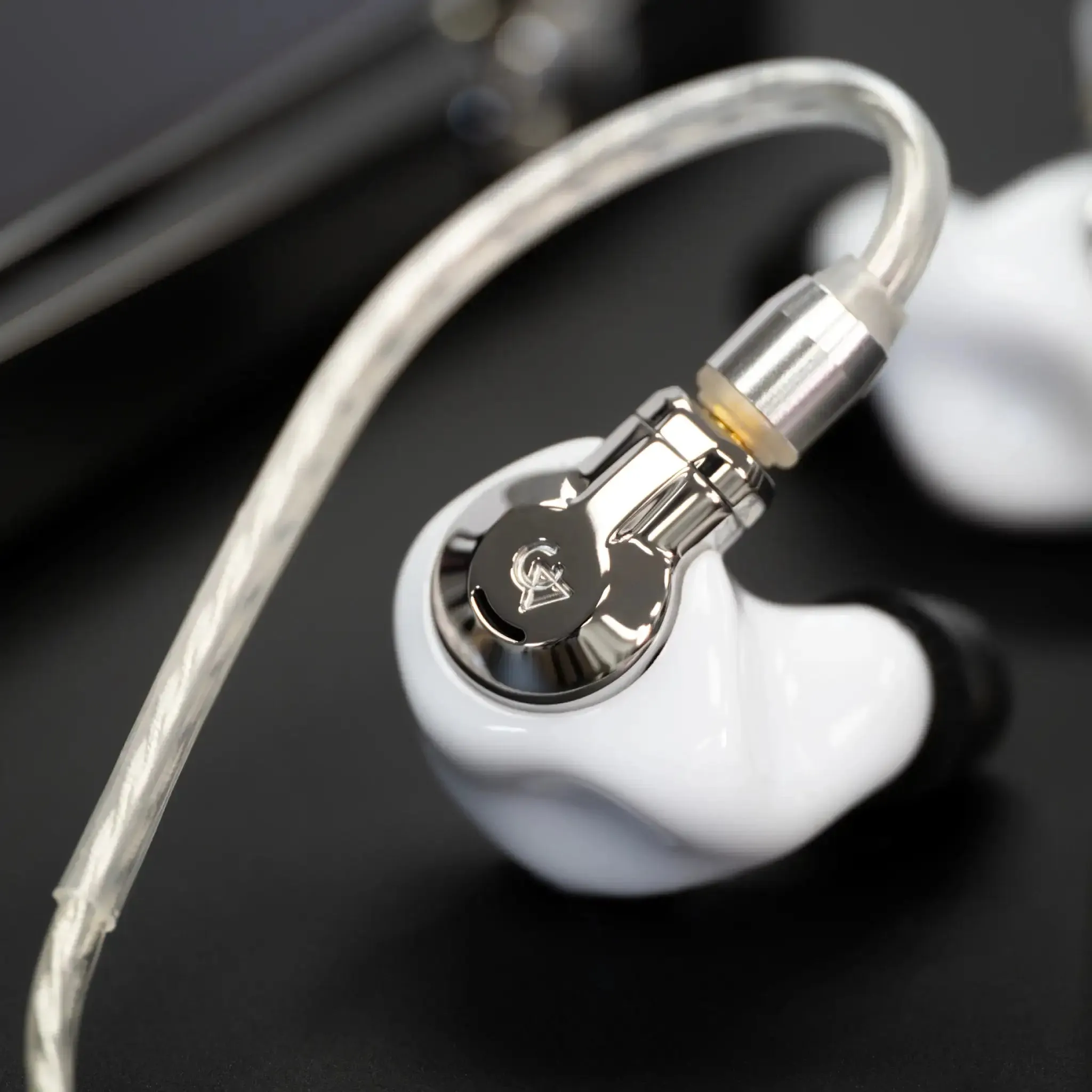 Campfire Audio Cascara Multiverse III | Dynamic Universal IEMs