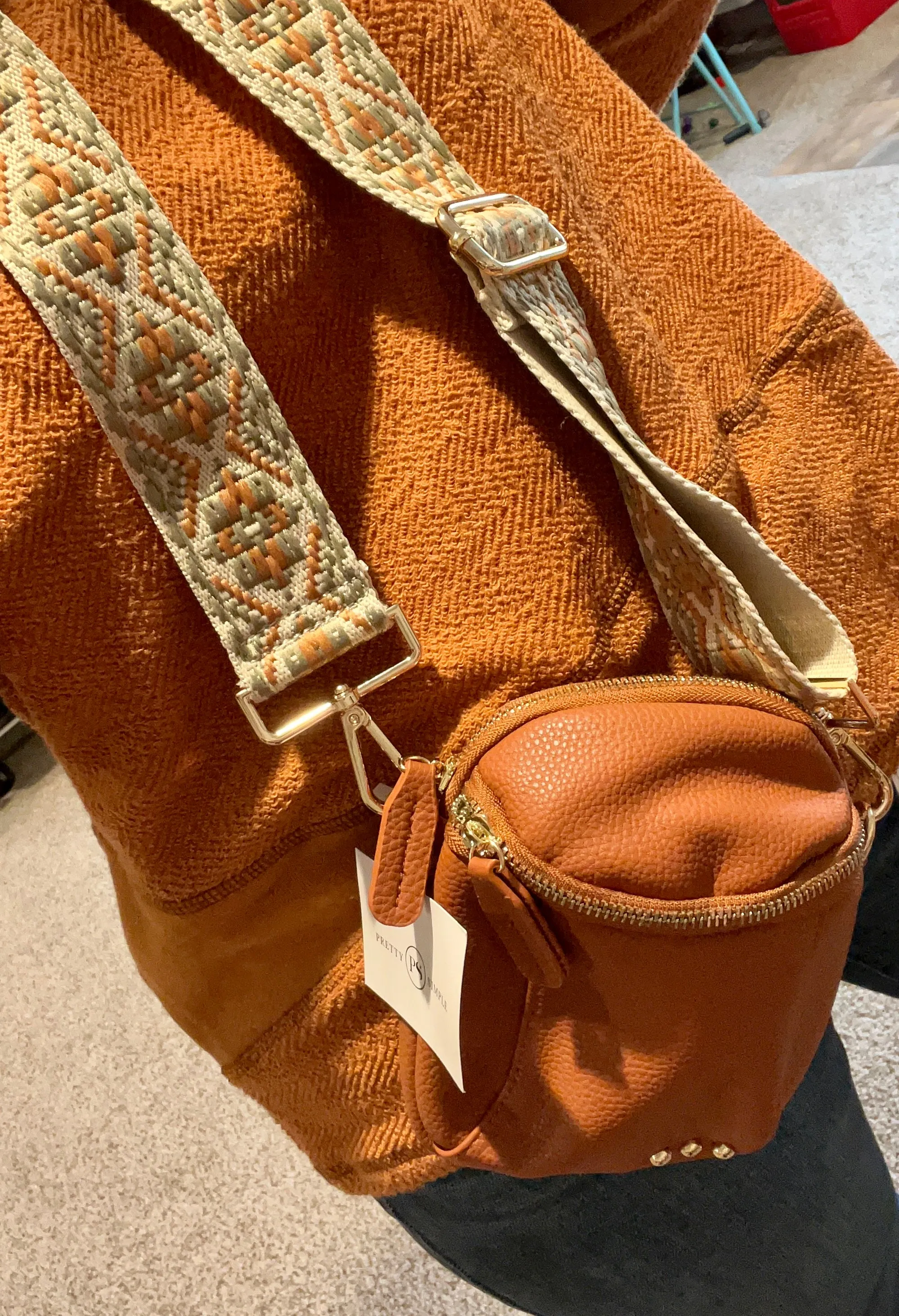 Ellie crossbody