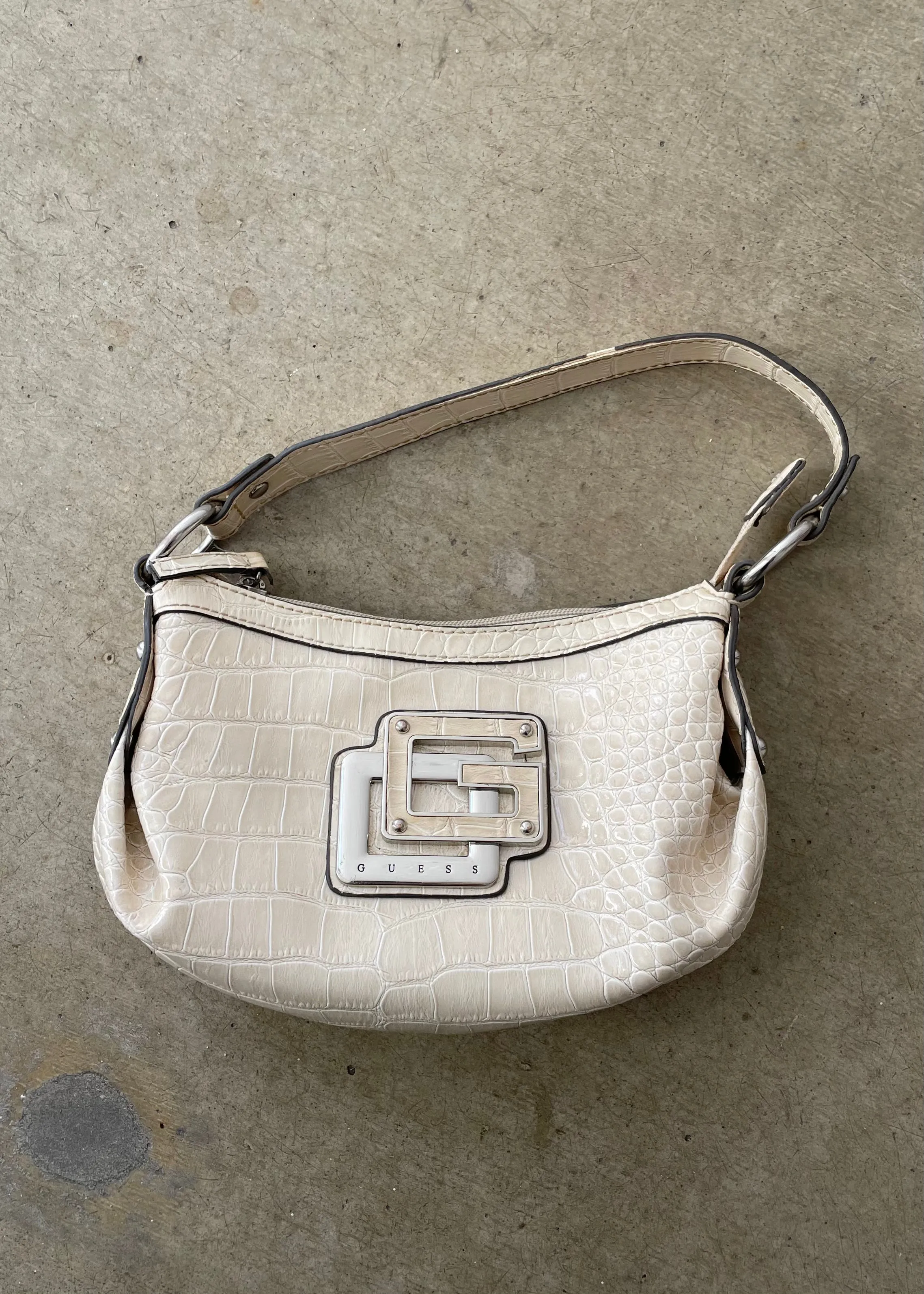 GUESS BAG