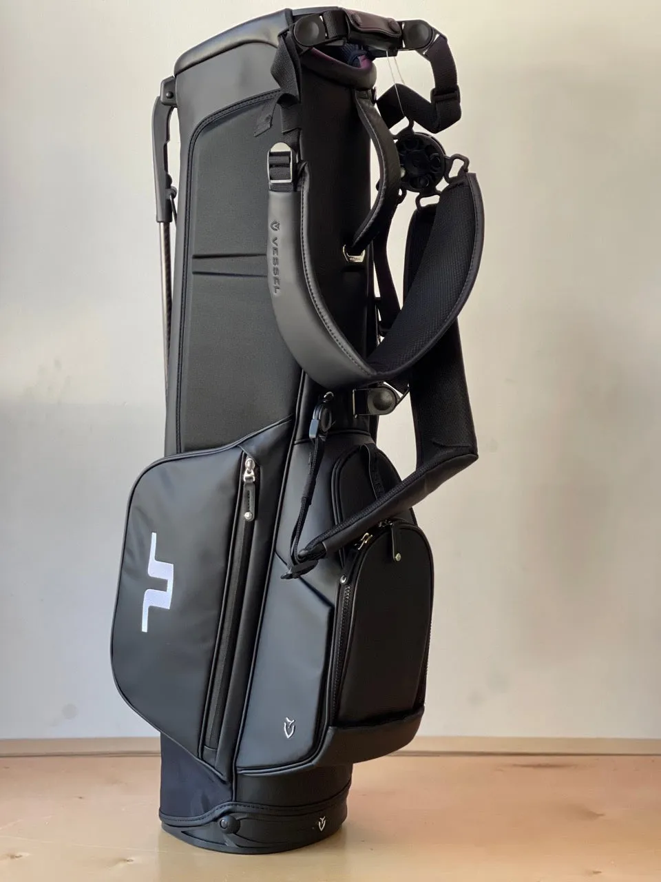 J.Lindeberg Sunday Stand Golf Bag FW23