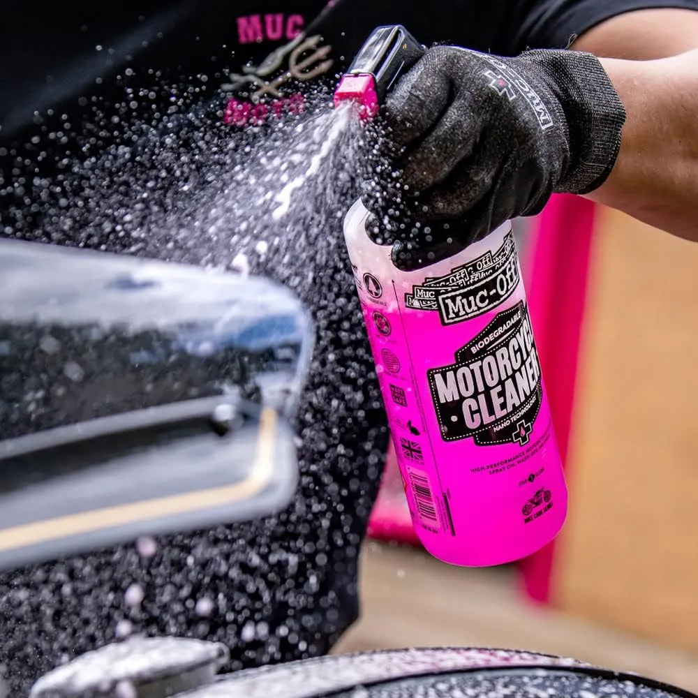 Muc-Off Motorcycle Essentials Cleaning Kit