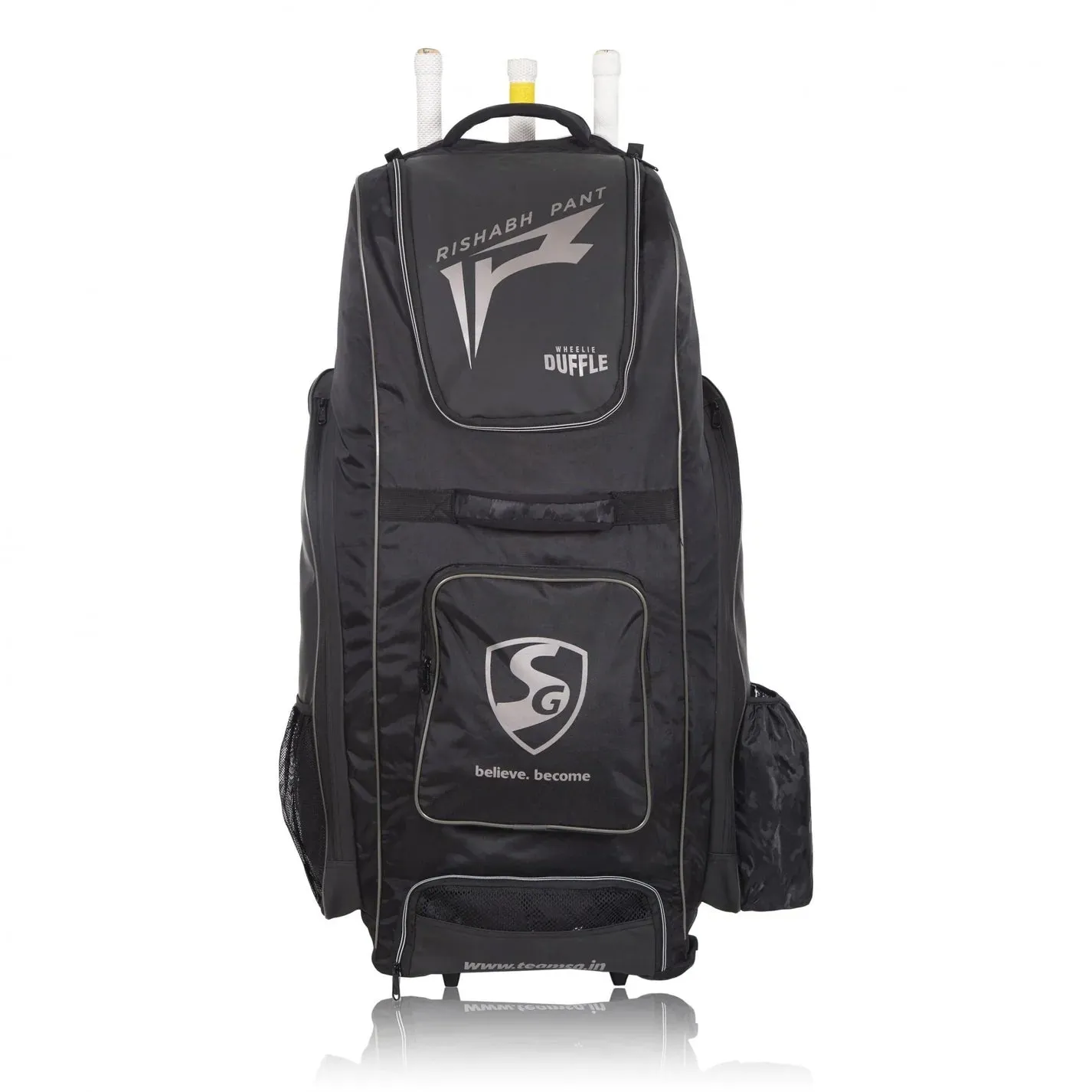 SG RP 17 Cricket Duffle Wheele Kit Bag