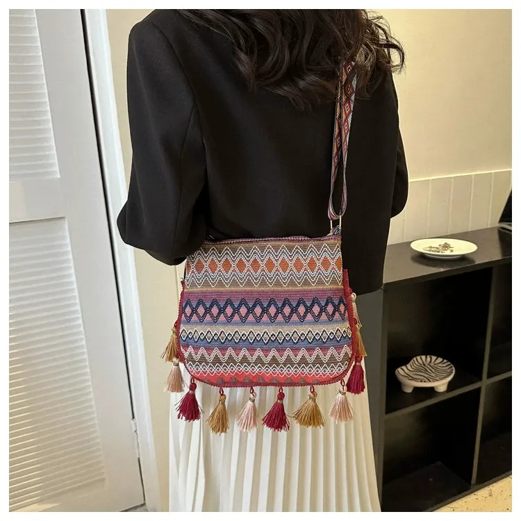 Small Fresh Ethnic Style Crossbody Bag for Women's New Fashion Versatile Wide Shoulder Strap Single Shoulder Bag Tassel Bucket Bag