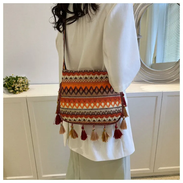 Small Fresh Ethnic Style Crossbody Bag for Women's New Fashion Versatile Wide Shoulder Strap Single Shoulder Bag Tassel Bucket Bag