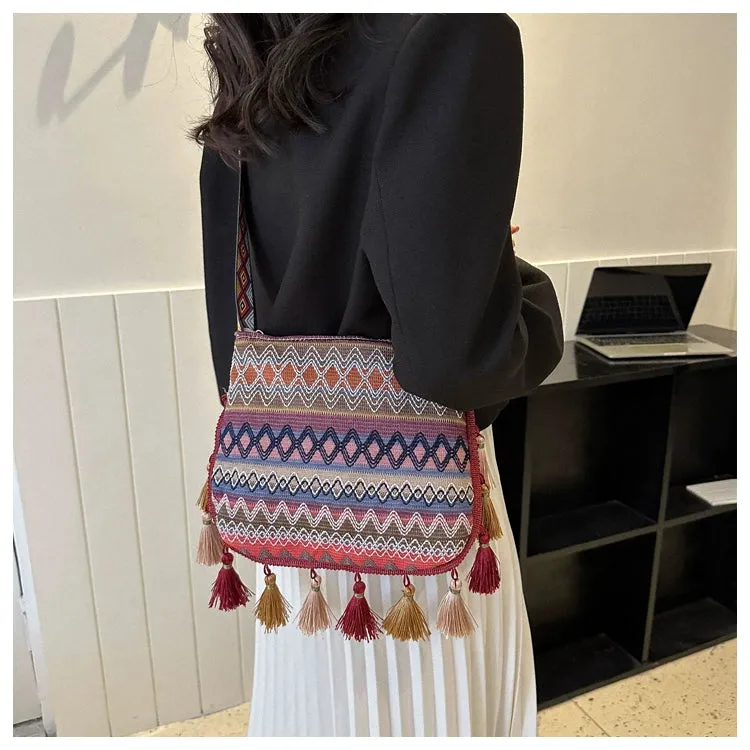 Small Fresh Ethnic Style Crossbody Bag for Women's New Fashion Versatile Wide Shoulder Strap Single Shoulder Bag Tassel Bucket Bag