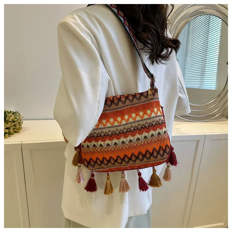 Small Fresh Ethnic Style Crossbody Bag for Women's New Fashion Versatile Wide Shoulder Strap Single Shoulder Bag Tassel Bucket Bag