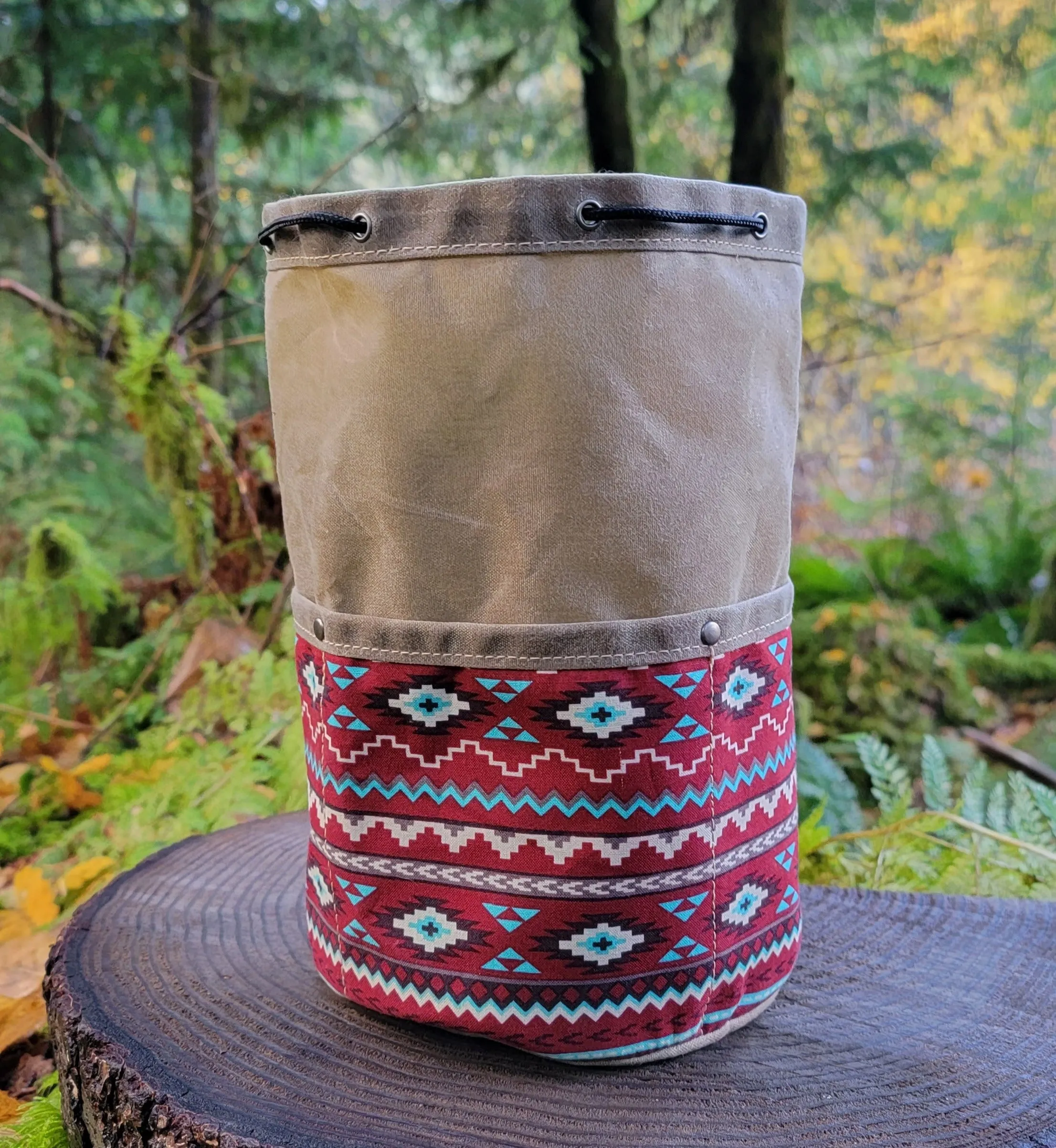 Tan Cedar Bucket Bag with Maroon Outside Pockets 10.1 oz waxed canvas