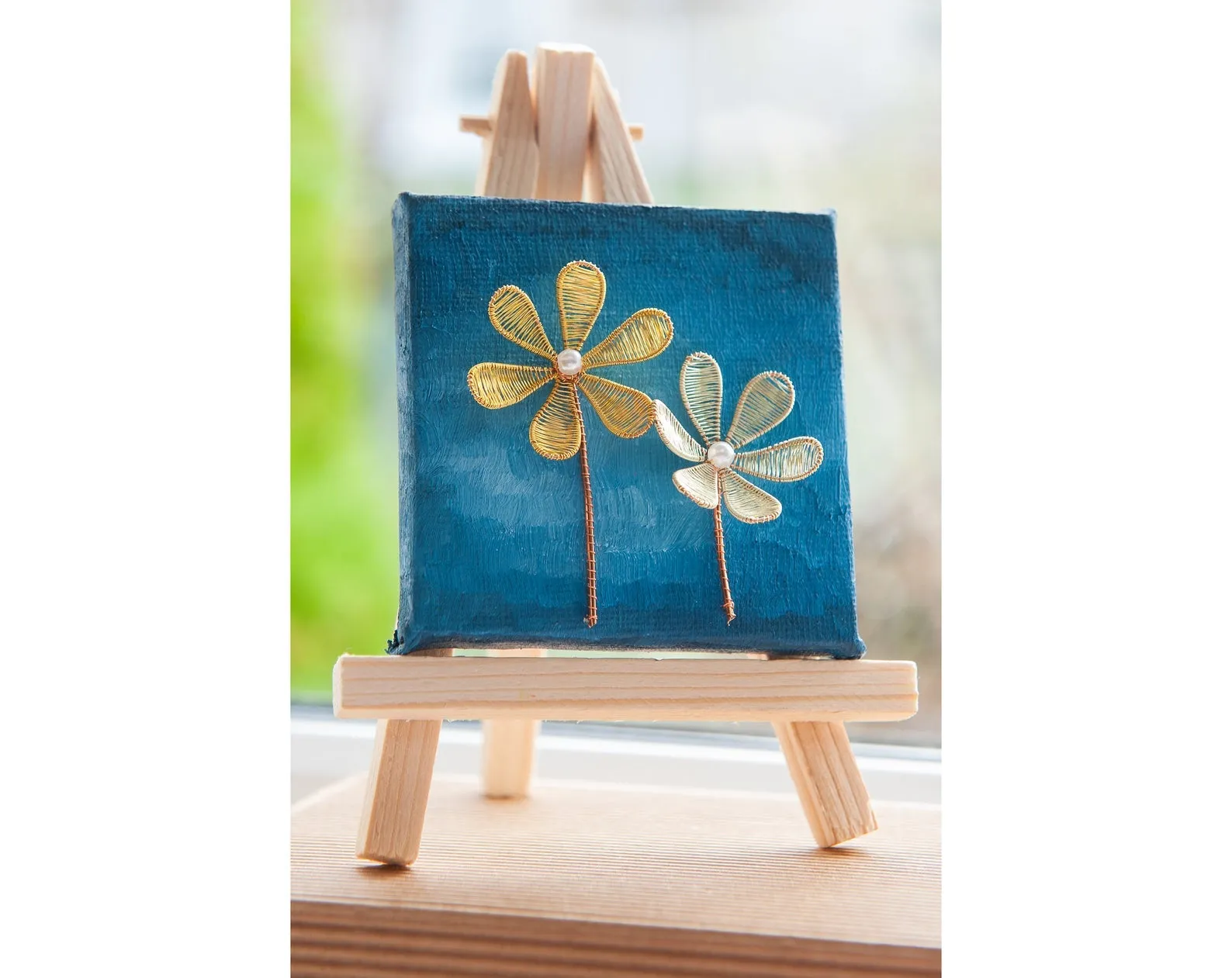 Yellow Flowers on Blue Mini Easel